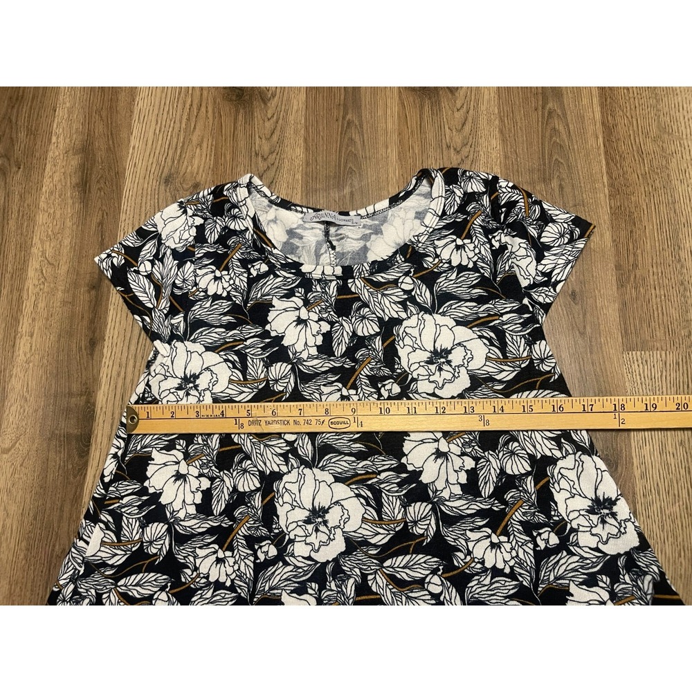 Adriana Dress, Women's Size Small/Medium, Black White, Floral, A-line - Picture 6 of 8